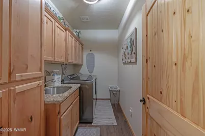 650 S Mountain Pines Avenue, Show Low, AZ 85901 - Photo 34