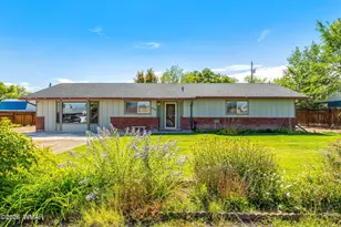 730 W 12th St S, Saint Johns, AZ 85936 - Photo 1