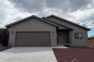 1962 Passage Dr, Show Low, AZ 85901 - Photo 2