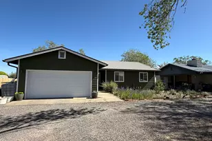 132 W 3rd Ave, Eagar, AZ 85925 - Photo 1