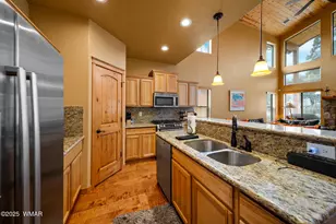 2011 N Lake Breeze Rd, Lakeside, AZ 85929 - Photo 10