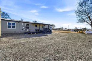 336 E 4th St, Eagar, AZ 85925 - Photo 32