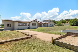 233 S Zuni St, Springerville, AZ 85938 - Photo 36