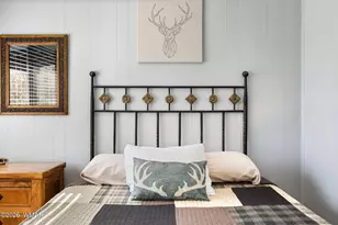 87 Main St, Greer, AZ 85927 - Photo 20