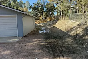 2058 Pinehaven Ln, Overgaard, AZ 85933 - Photo 18