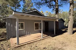 2058 Pinehaven Ln, Overgaard, AZ 85933 - Photo 2