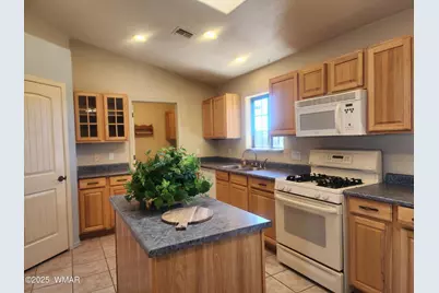 8755 Coronado Drive, Show Low, AZ 85901 - Photo 12