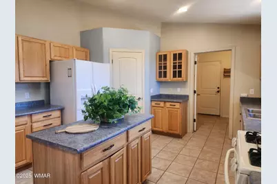 8755 Coronado Drive, Show Low, AZ 85901 - Photo 10