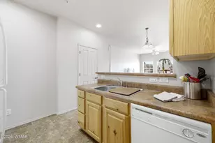 2351 Quarter Horse Trl, Overgaard, AZ 85933 - Photo 10