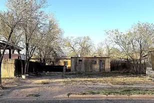 352 N 5th Ave, Holbrook, AZ 86025 - Photo 2