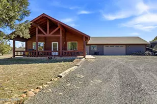 2746 Pineview Ct, Overgaard, AZ 85928 - Photo 2