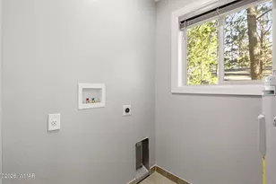 2900 Long Rifle Pl, Overgaard, AZ 85933 - Photo 16