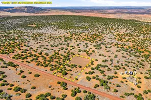 8085 County Rd, Concho, AZ 85924 - Photo 1