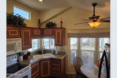 8209 Rainbow Loop, Unit 520 #520, Show Low, AZ 85901 - Photo 10
