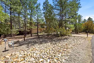 1621 N 39th Dr, Show Low, AZ 85901 - Photo 2
