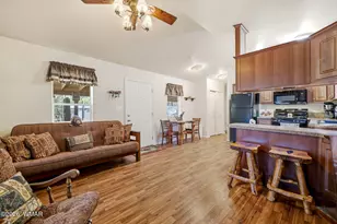 2893 Tracy Rd, Overgaard, AZ 85933 - Photo 8