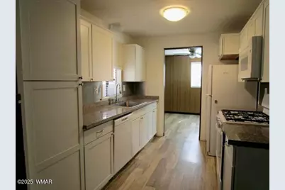 1031 N 43rd Circle, Show Low, AZ 85901 - Photo 6