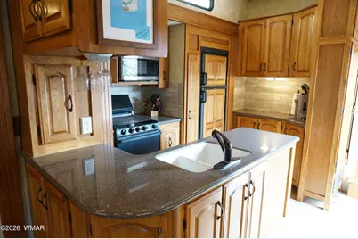 8202 Apache Way, Unit 423 #423, Show Low, AZ 85901 - Photo 4