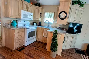 270 N Clark Road Unit 247, Show Low, AZ 85901 - Photo 6