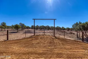 000 Aubri Ln, Show Low, AZ 85901 - Photo 1