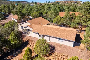 949 Geronimo Ln, Show Low, AZ 85901 - Photo 2