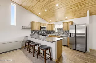 2243 Sitgreaves Dr, Overgaard, AZ 85933 - Photo 8