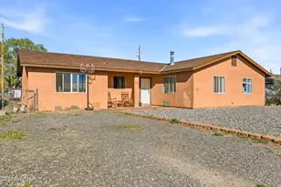 236 S Hamblin St, Eagar, AZ 85925 - Photo 1