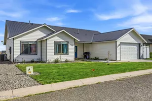 376 W 3rd Ave, Eagar, AZ 85925 - Photo 2