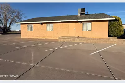 33 West Vista, Holbrook, AZ 86025 - Photo 2