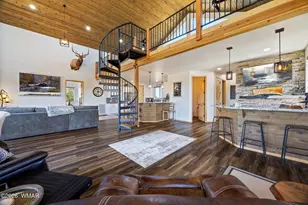 2258 Big Bear Cir, Overgaard, AZ 85933 - Photo 10