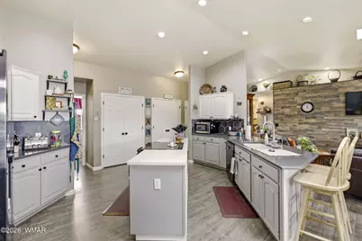 8406 Lake View Drive, Show Low, AZ 85901 - Photo 8