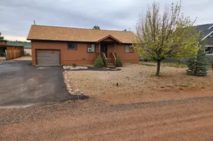 2214 Sitgreaves Dr, Overgaard, AZ 85933 - Photo 2