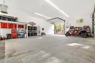 2287 Richenbacher Cir, Overgaard, AZ 85933 - Photo 34