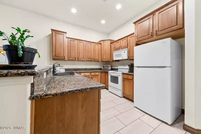1700 E Greens Peak Parkway, Show Low, AZ 85901 - Photo 10