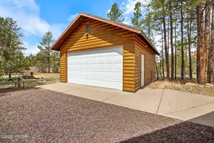 3166 Chevelon Rd, Overgaard, AZ 85933 - Photo 22