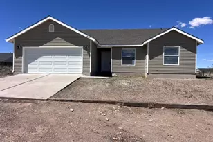 850 Horseshoe Ln, Saint Johns, AZ 85936 - Photo 1