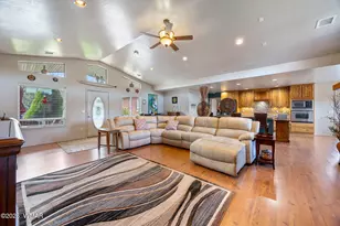 5330 April Pl, Pinedale, AZ 85934 - Photo 10