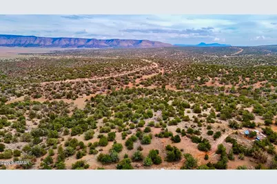 31326 Calle Barril, Seligman, AZ 86337 - Photo 10
