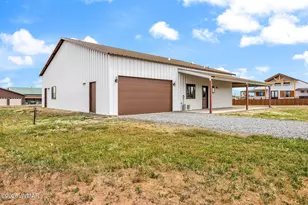 1091 School House, Show Low, AZ 85901 - Photo 2