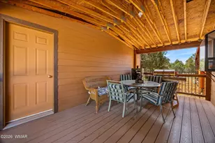 2746 Kitty Hawk Ln, Overgaard, AZ 85933 - Photo 4