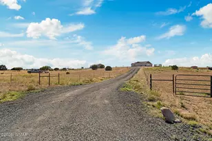 660 S Foothills Blvd, Taylor, AZ 85939 - Photo 6