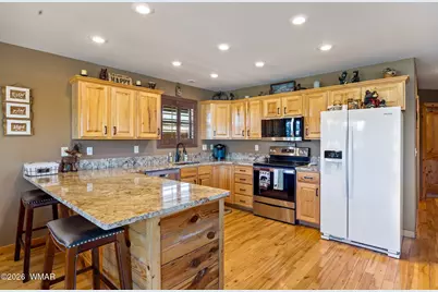 2757 Sunflower Drive, Overgaard, AZ 85933 - Photo 10