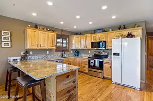 2757 Sunflower Dr, Overgaard, AZ 85933 - Photo 10