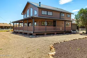 2757 Sunflower Dr, Overgaard, AZ 85933 - Photo 1