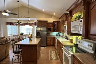 623 E Maricopa Dr, Springerville, AZ 85938 - Photo 14