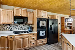 2924 Pine Rim Rd, Overgaard, AZ 85933 - Photo 12