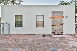 136 E Florida St, Holbrook, AZ 86025 - Photo 2