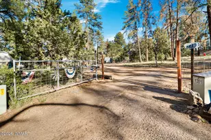 1381 N 25th Way, Show Low, AZ 85901 - Photo 32