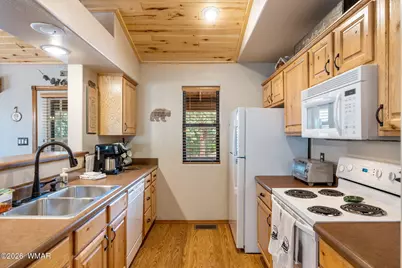 2652 Lodge Loop, Overgaard, AZ 85933 - Photo 12
