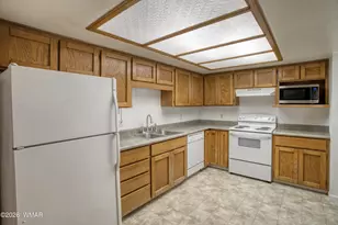 230 E Sky Hi Dr, Pinetop, AZ 85935 - Photo 10